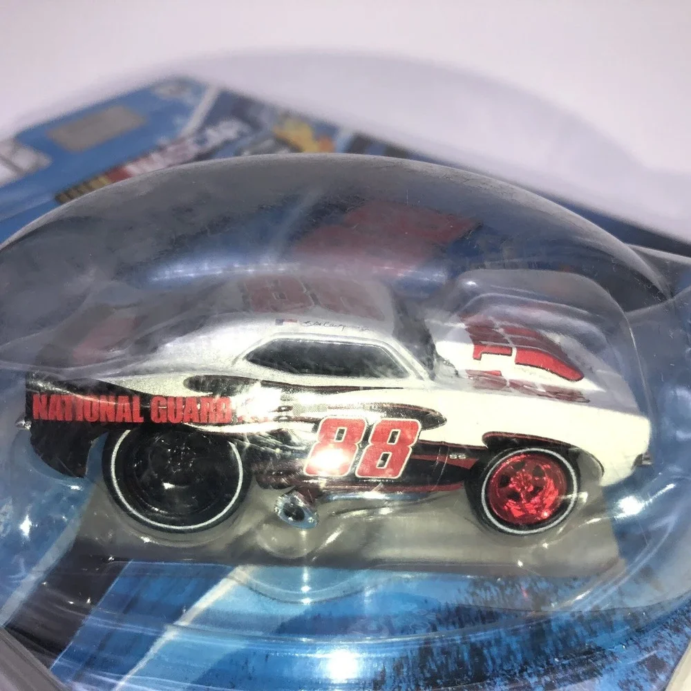 Winner's Circle Nascar Dale Earnhardt Jr 69 Chevrolet Camaro National Guard 1/64